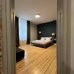 Apartment Vibes - Friends & Family Sofia