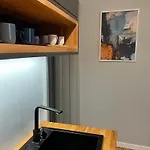 Vibes - Friends & Family Apartment *