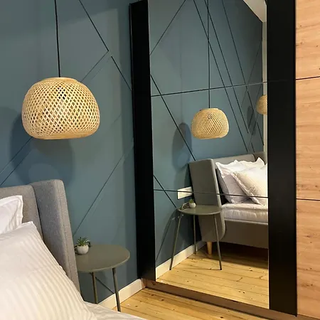 Vibes - Friends & Family