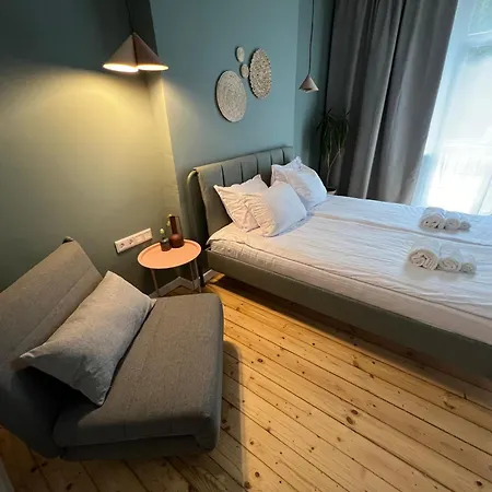 Vibes - Friends & Family * ソフィア