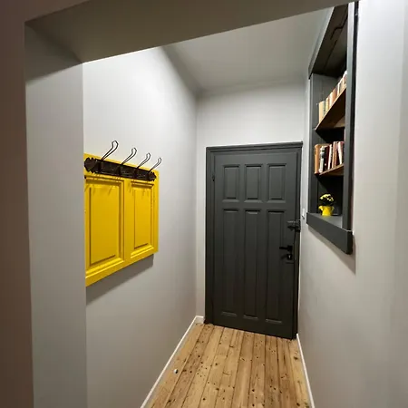 Vibes - Friends & Family ソフィア