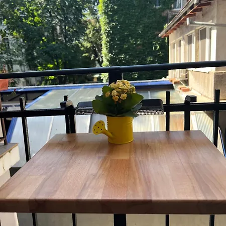 Vibes - Friends & Family Apartament