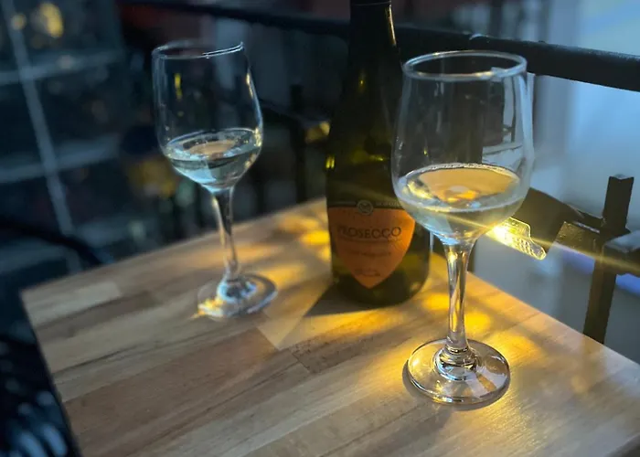 Апартамент Vibes - Friends & Family *