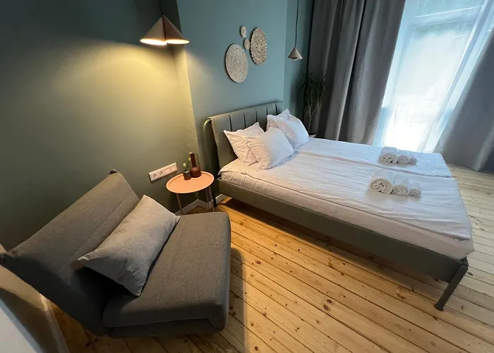 Vibes - Friends & Family * סופיה