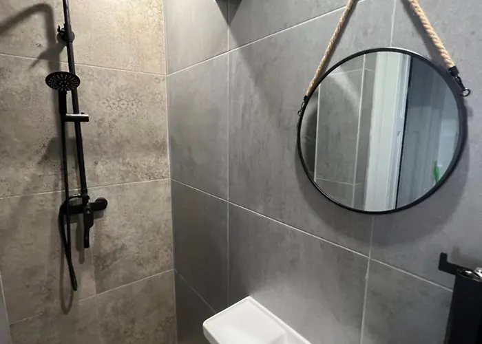 Vibes - Friends & Family * Sofia